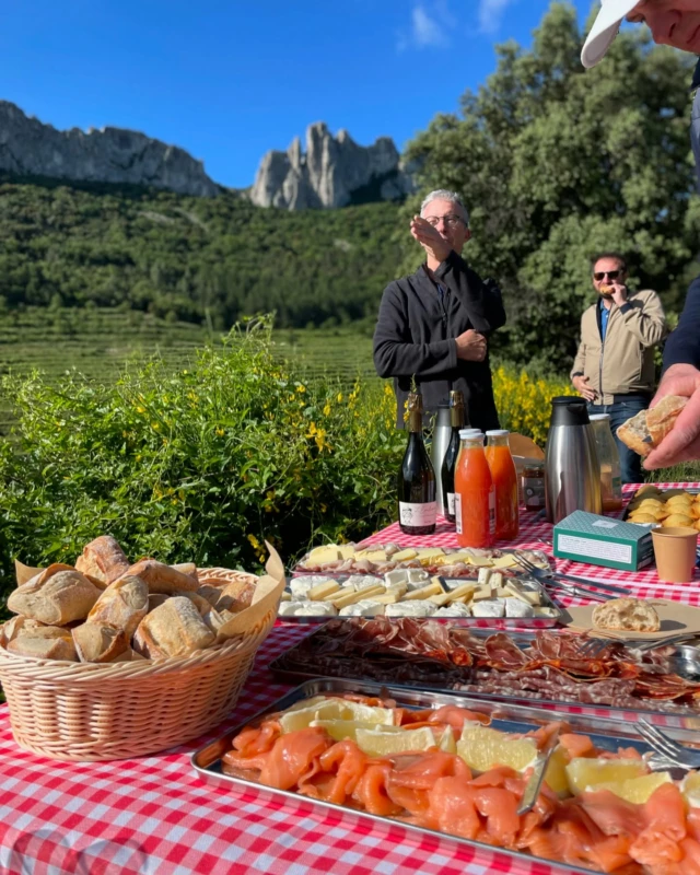Breakfast with a view - level GIGONDAS  ☀️ 🍾 🤩